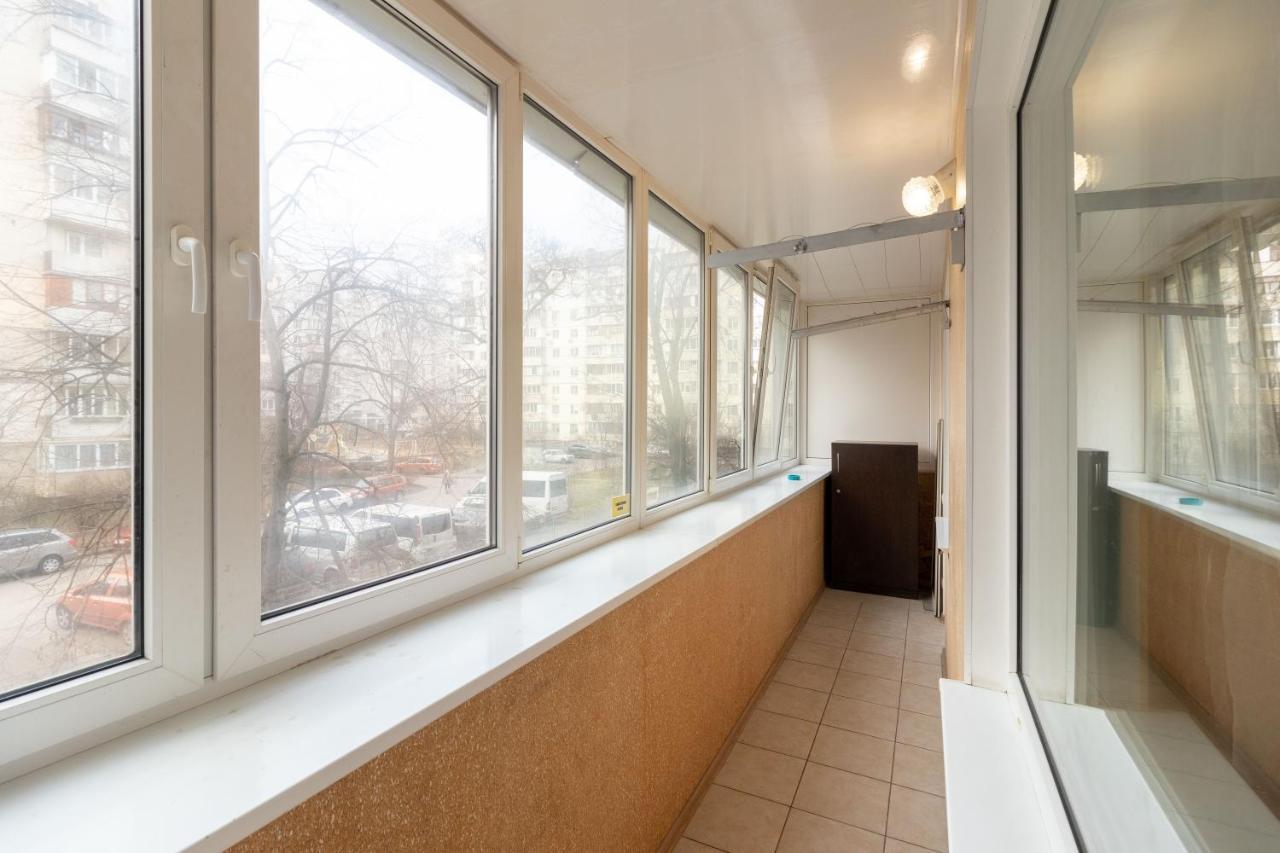 Kvartirkoff Na Geroev Dnepra 36 B Kyjev Exteriér fotografie